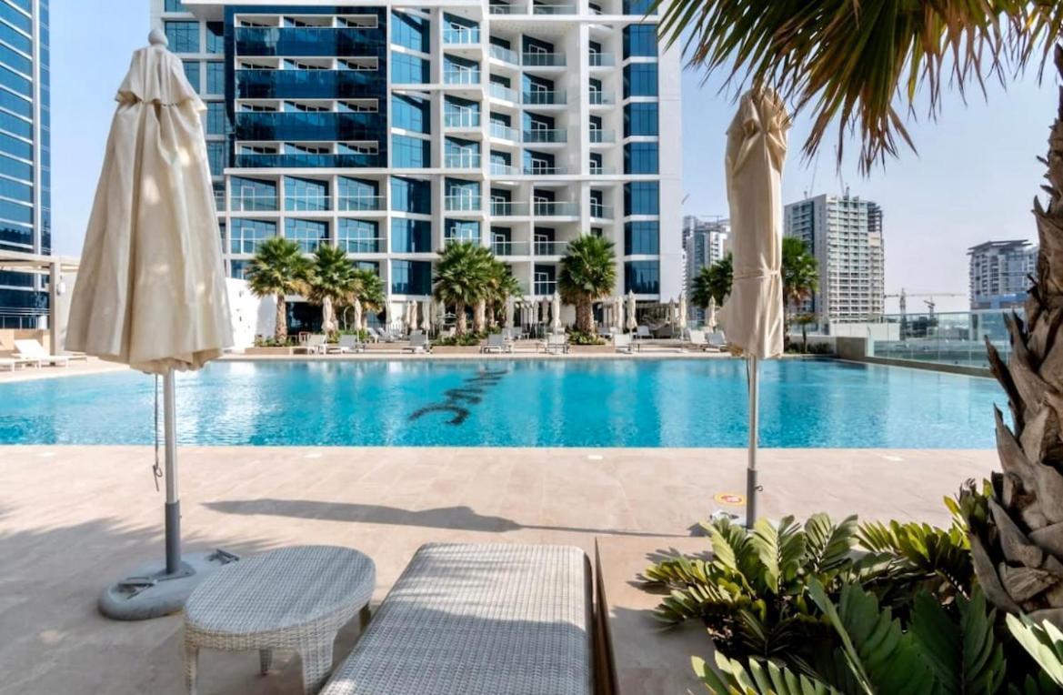 Luxury Aparthotel Prive Дубай Экстерьер фото